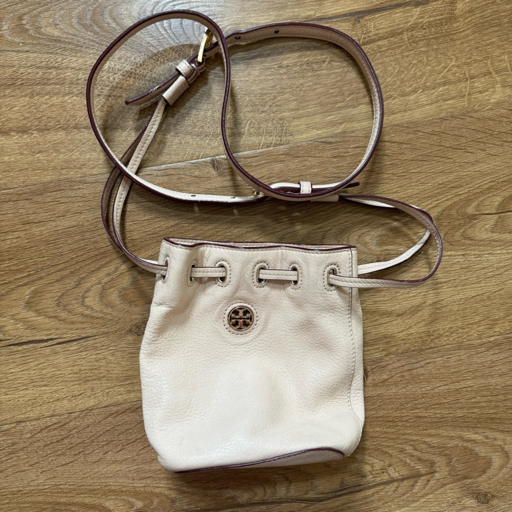 Tory Burch Mini Brody Bucket Crossbody Bag